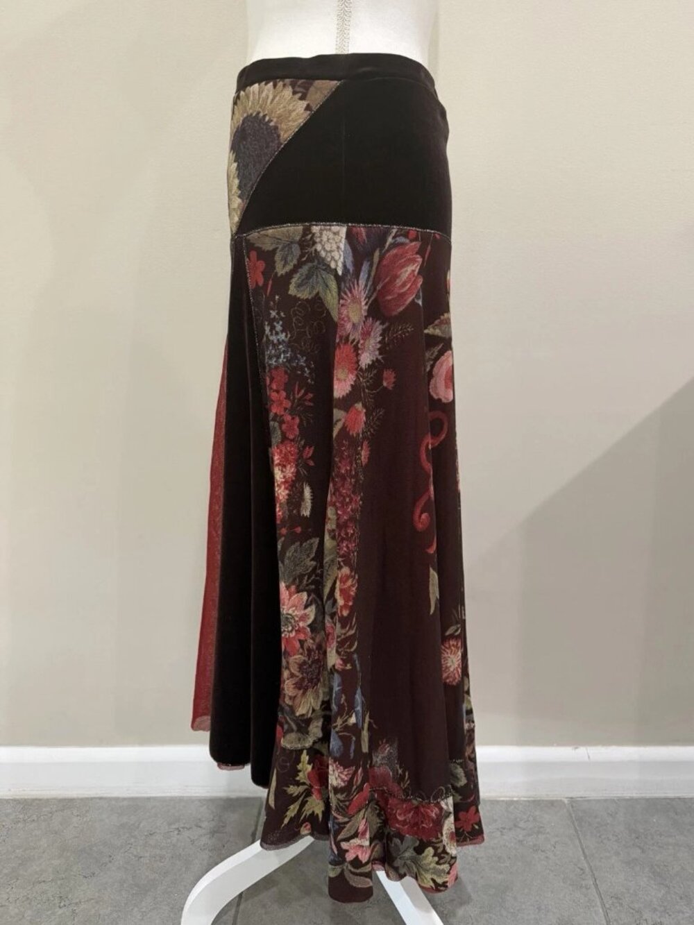 Vintage Fuzzi Jean Paul Gaultier Midi Skirt Size M Velvet Fabric Floral Italy